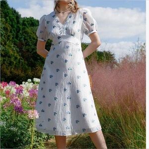 Petite Studio White Floral Dress